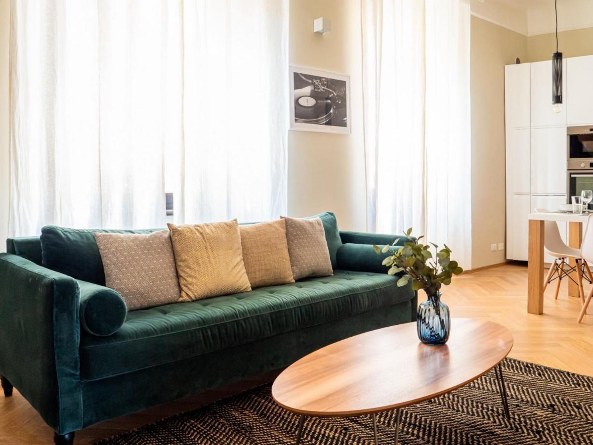 The Best Rent - Cozy Two-Bedrooms Apartment In Pasteur District มิลาน ภายนอก รูปภาพ